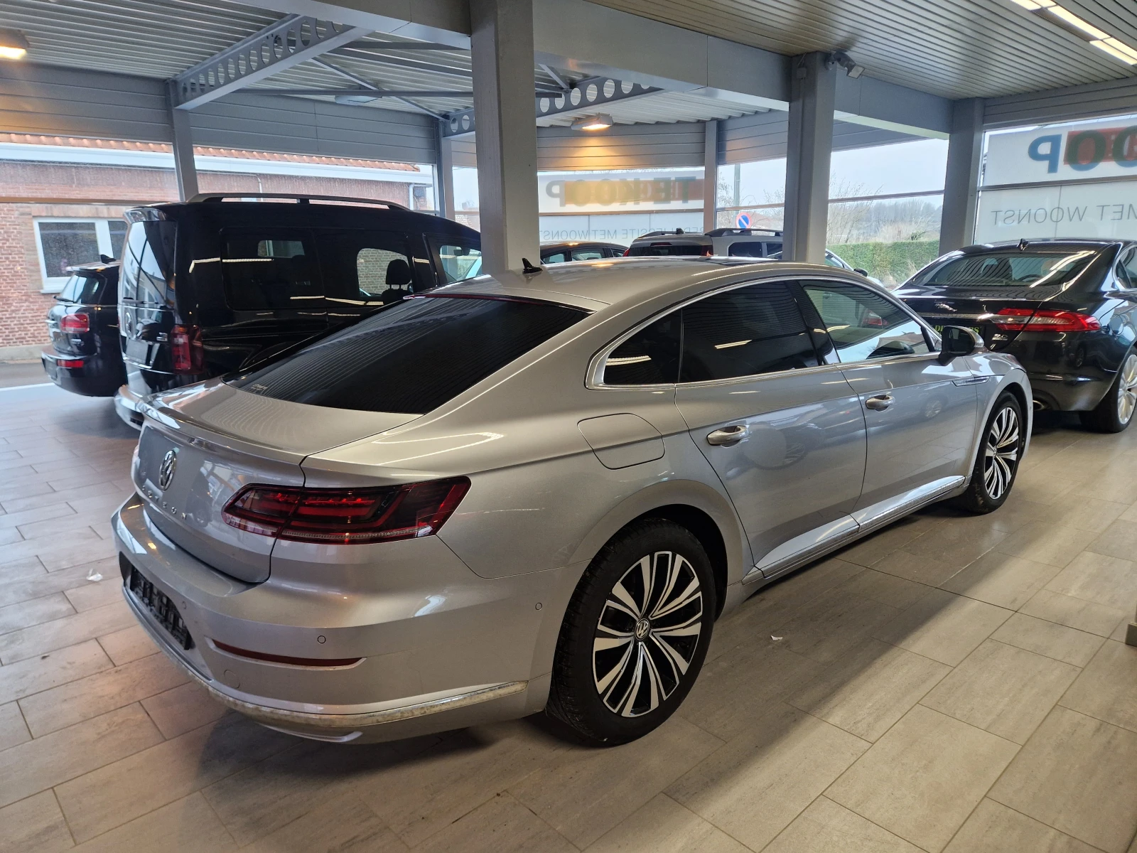 VW Arteon, снимка 3 - Автомобили и джипове - 54304054