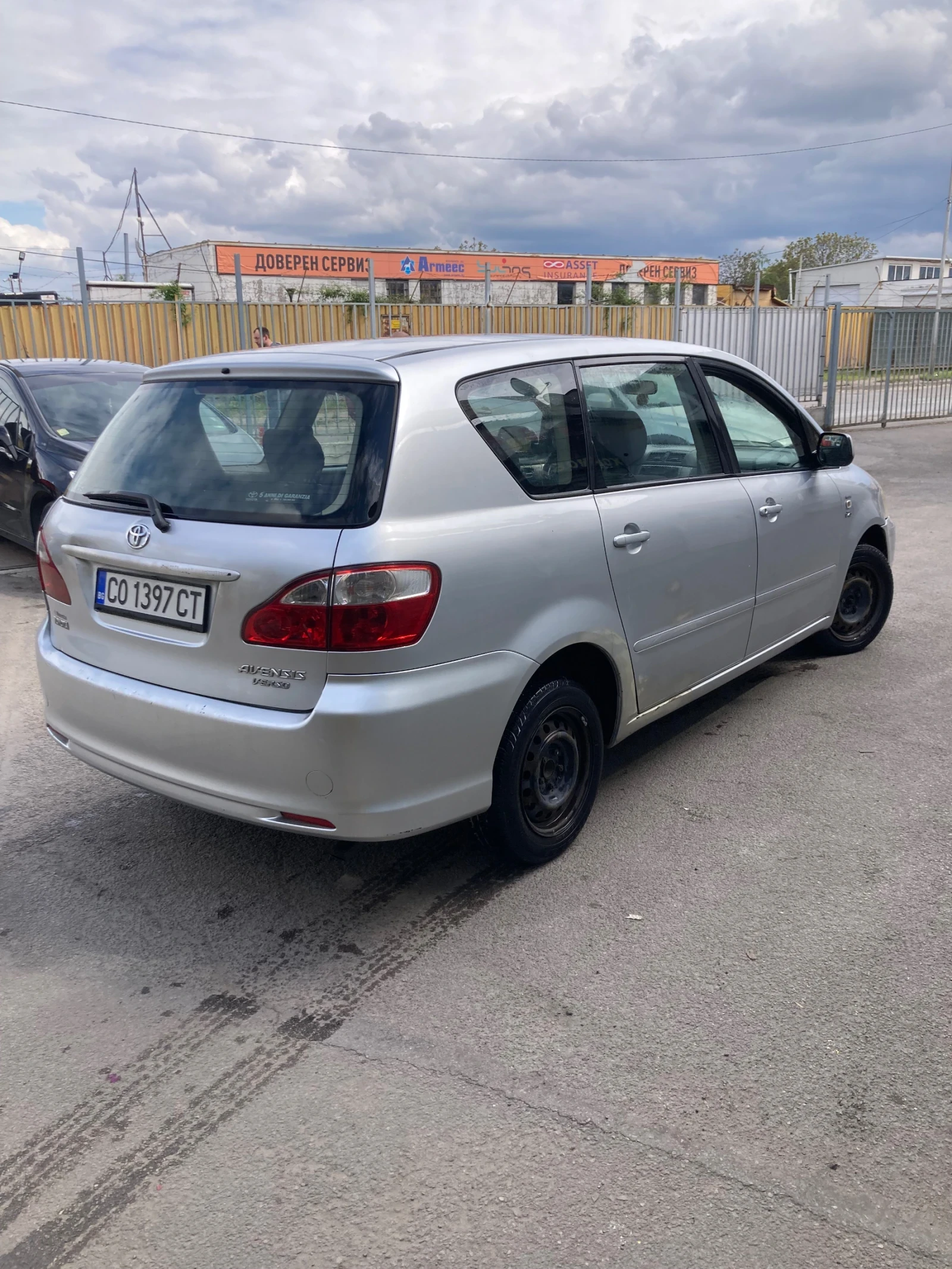 Toyota Avensis verso, снимка 5 - Автомобили и джипове - 54869587