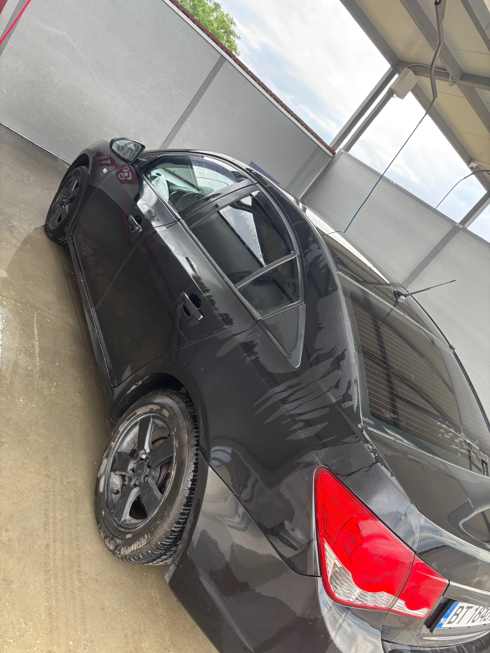 Chevrolet Cruze 1.6 газ бензин, снимка 3 - Автомобили и джипове - 55051663
