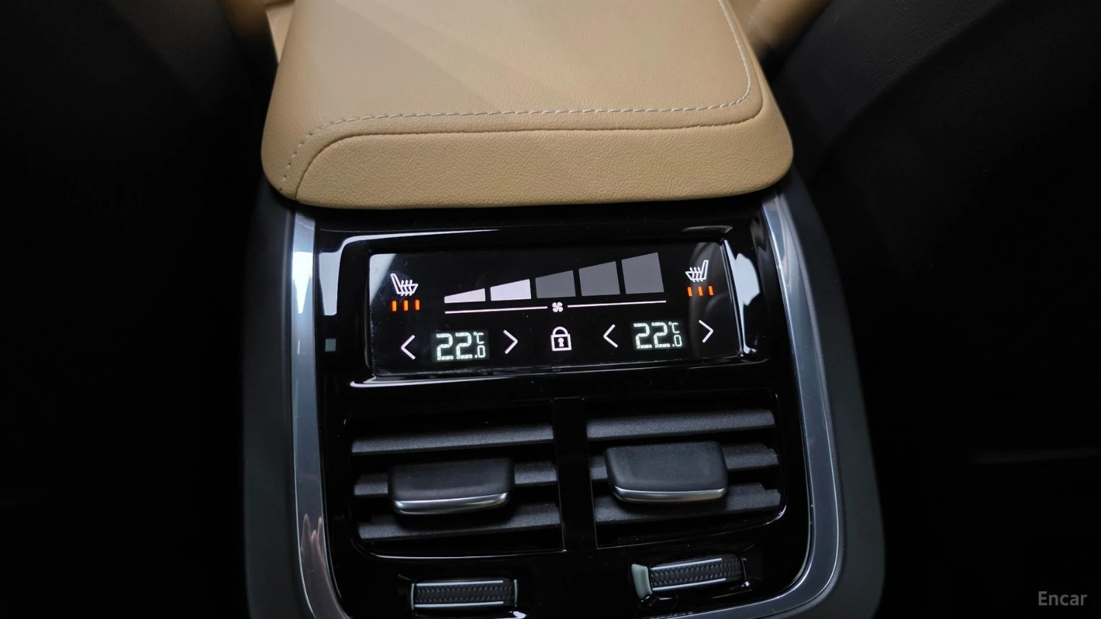 Volvo S60 B5 Ultimate Bright* HUD* 360* МАСАЖИ* КОЖА* ПАНО, снимка 16 - Автомобили и джипове - 55546514