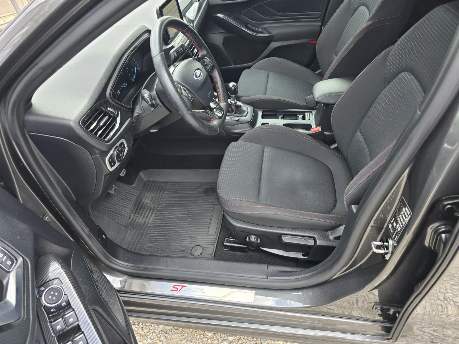 Ford Focus 1.5 DCI ST-Line 2019, снимка 8 - Автомобили и джипове - 55824346