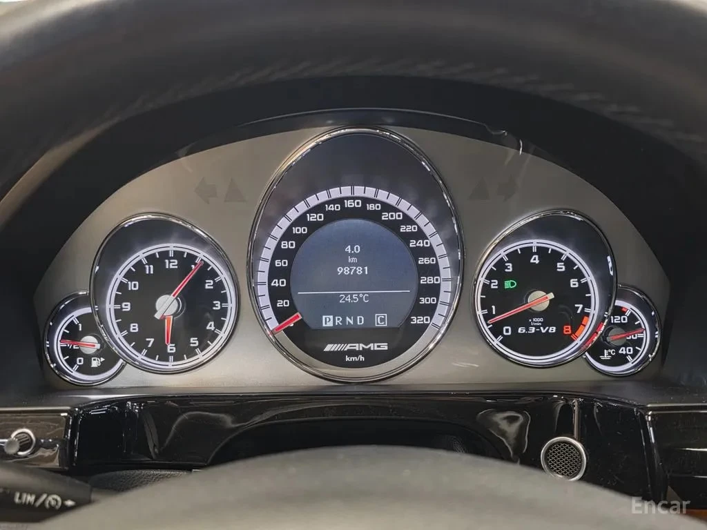 Mercedes-Benz E 63 AMG * E63 * АВТОКРЕДИТ БЕЗ ПЪРВОНАЧАЛНА ВНОСКА* , снимка 8 - Автомобили и джипове - 55991529