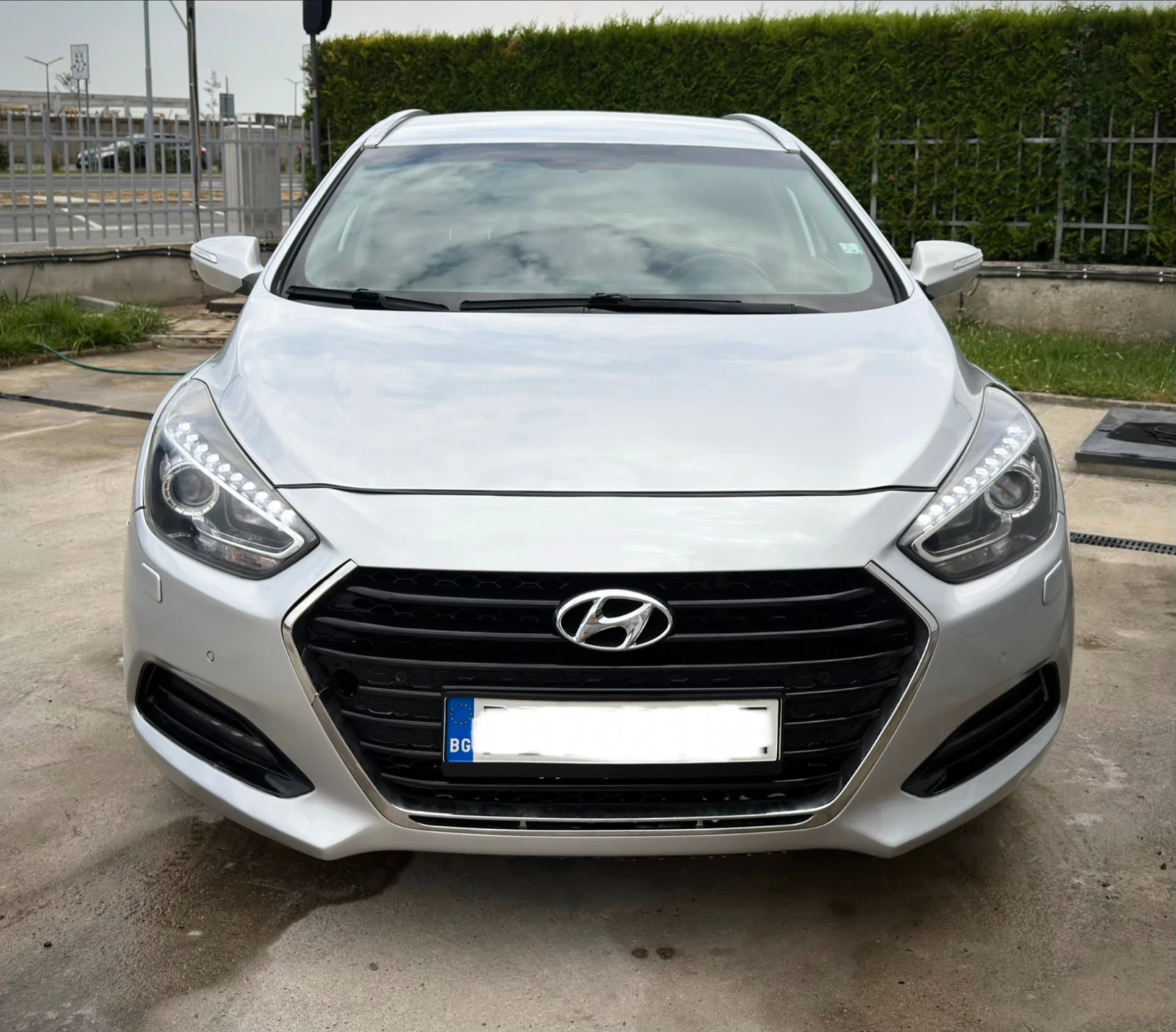 Hyundai I40 1.7CRDI 140кс Face* CarPlay* Камера* Подгреви* Рег, снимка 3 - Автомобили и джипове - 56041771