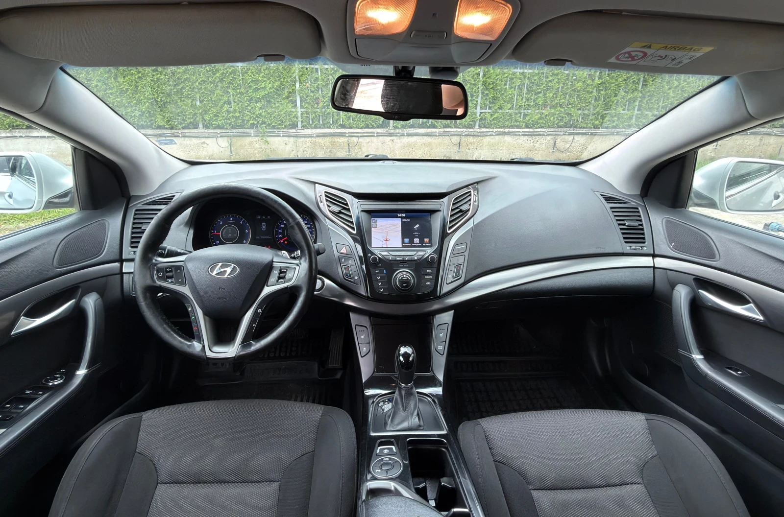 Hyundai I40 1.7CRDI 140кс Face* CarPlay* Камера* Подгреви* Рег, снимка 7 - Автомобили и джипове - 56041771