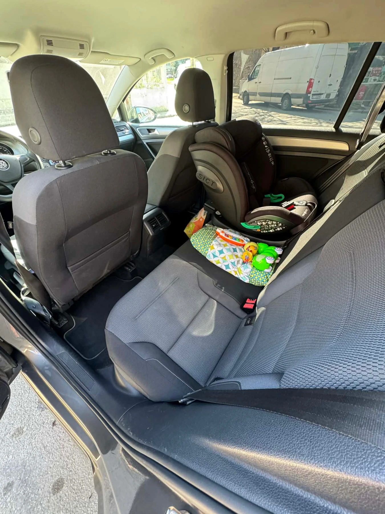 VW Golf 1.6 TDI | Mobile.bg � ����������� 11