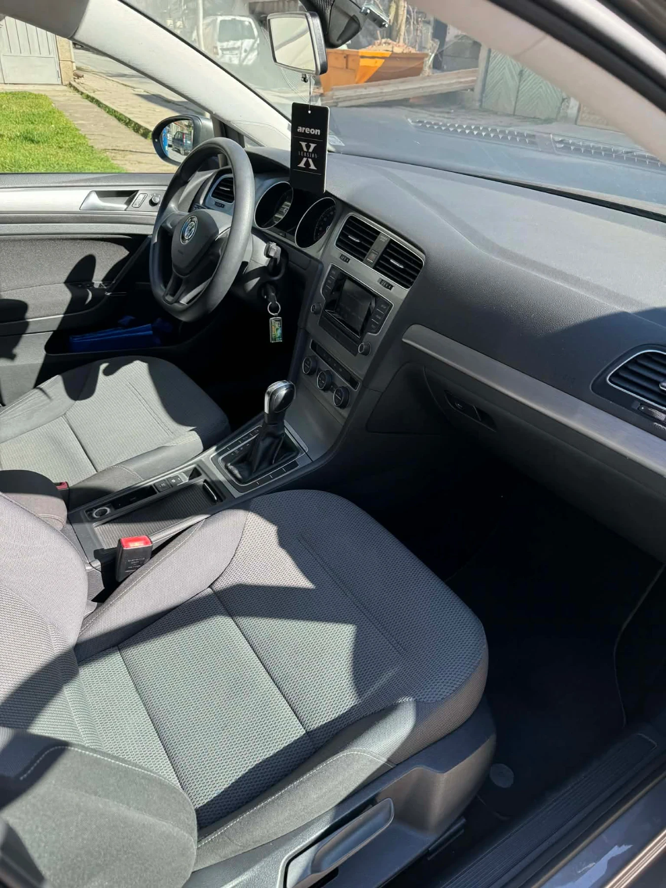 VW Golf 1.6 TDI | Mobile.bg � ����������� 9