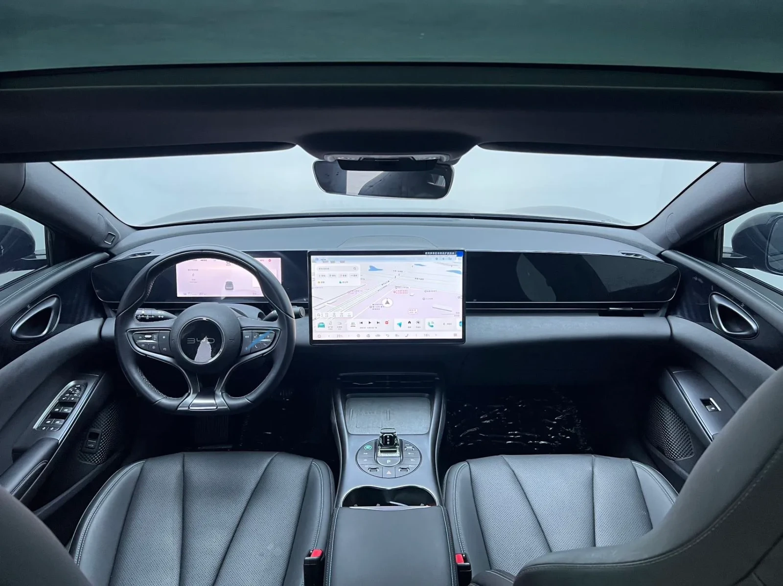 BYD Seal 61.44KWH 510km, снимка 5 - Автомобили и джипове - 56721061