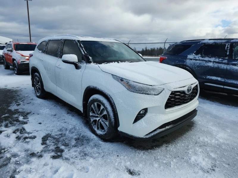 Toyota Highlander * XLE * CARFAX * БЕЗ ПЪРВОНАЧАЛНА ВНОСКА, снимка 2 - Автомобили и джипове - 53234130