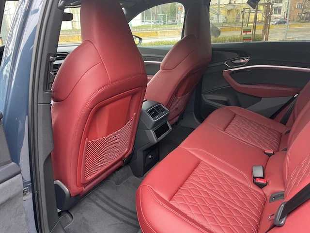 Audi SQ8 Sportback e-tron | Mobile.bg � ����������� 2