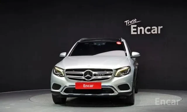 Mercedes-Benz GLC 220 4Matic * HUD * Камера * Подгреви * Панорама, снимка 2 - Автомобили и джипове - 55203043