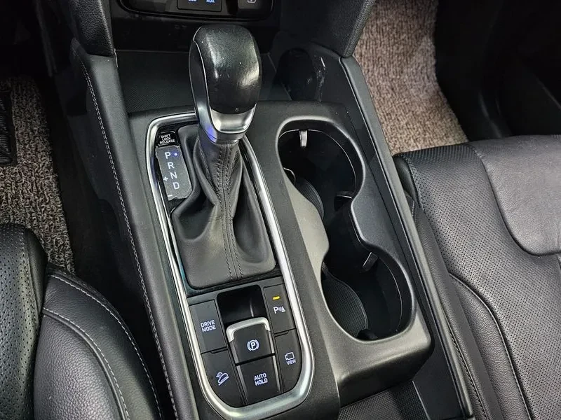 Hyundai Santa fe 2.0 4WD - САМО 30% АВАНС, снимка 9 - Автомобили и джипове - 56307621