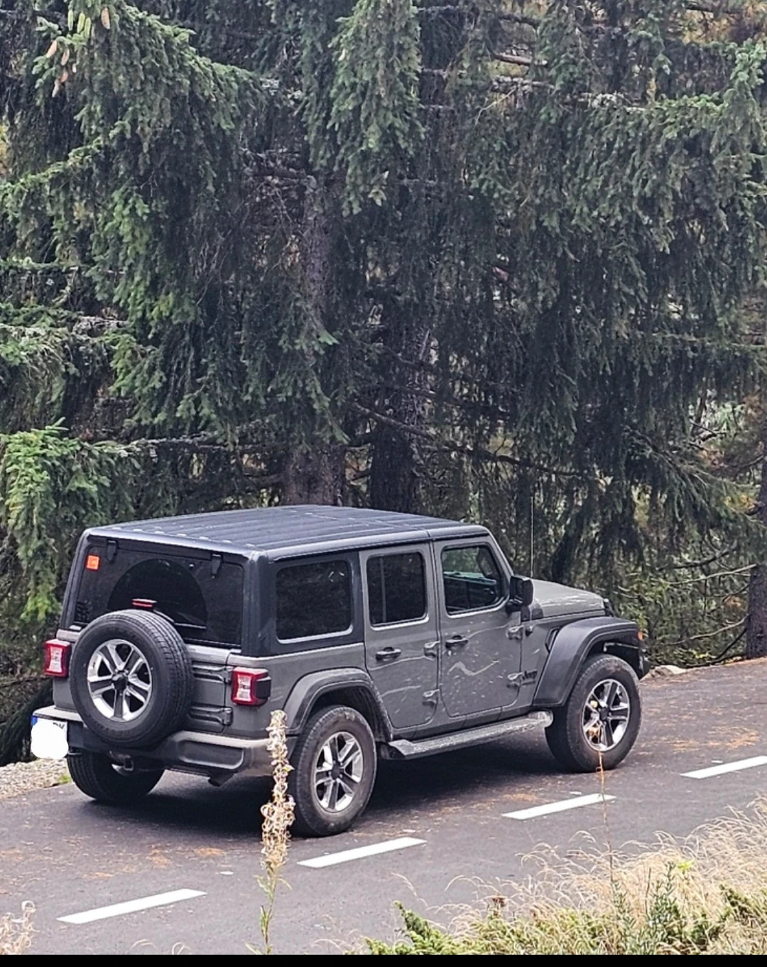 Jeep Wrangler Altitude Unlimited 3.6 - изображение 10