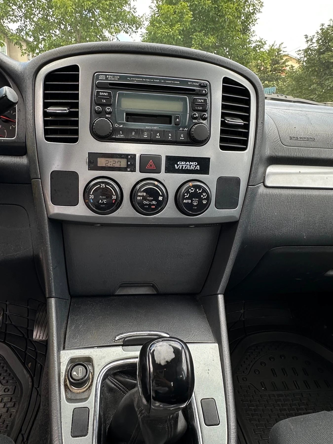Suzuki Vitara 1.6 / 16V / ГАЗОВ ИНЖЕКЦИОН - изображение 6