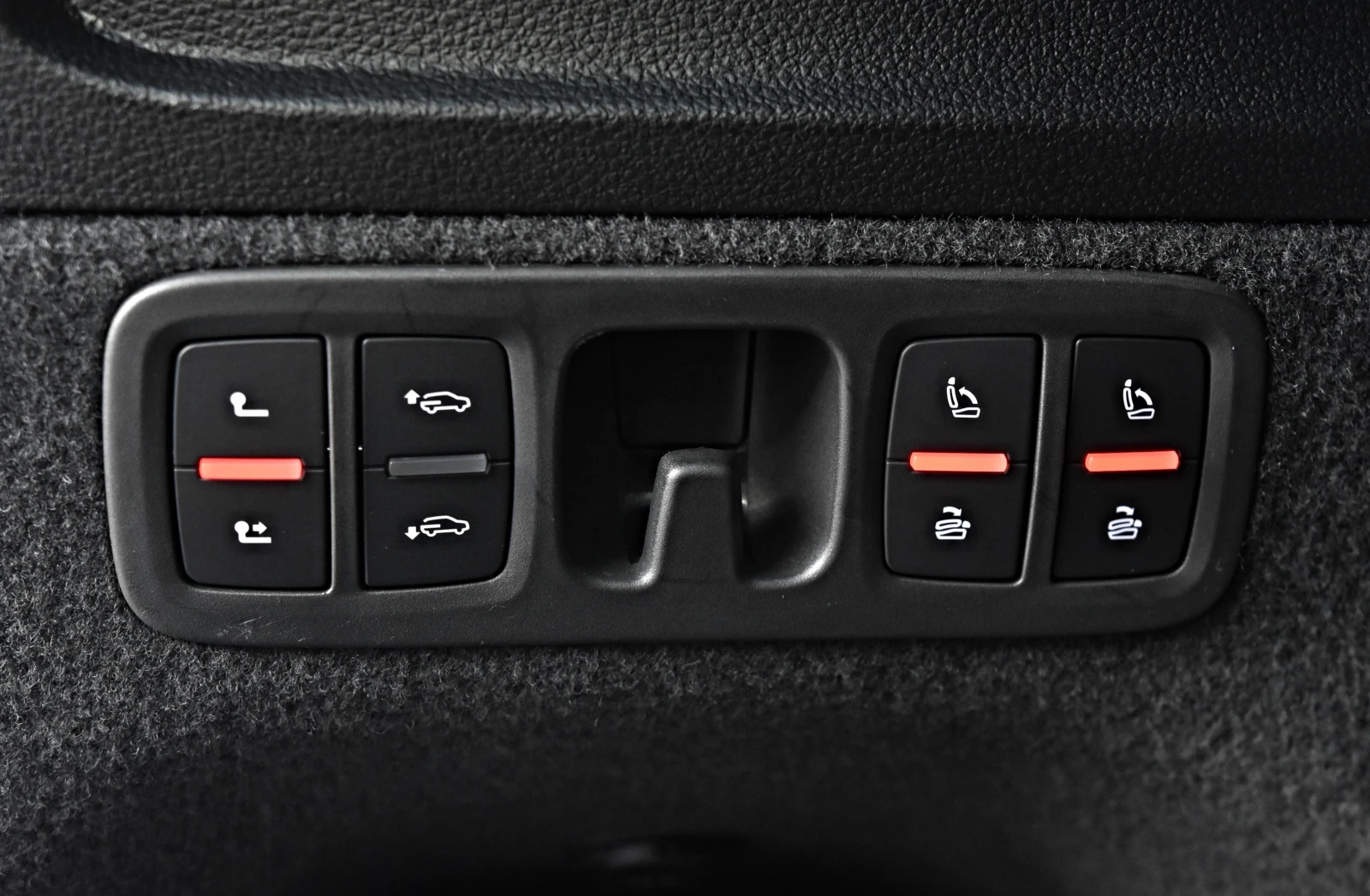 Audi SQ7 4.0V8T\LASER\Headup\Keyless\Panorama\360Cam\BOSE | Mobile.bg   16