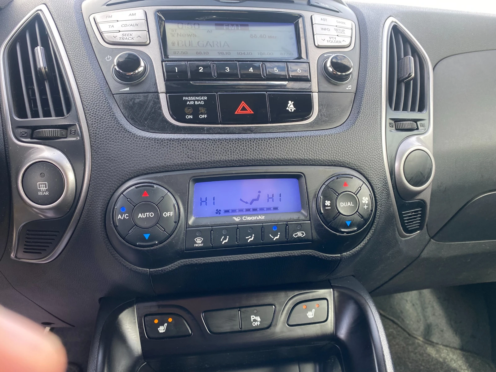 Hyundai Tucson 2.0crdi 136кс Кожа - изображение 8