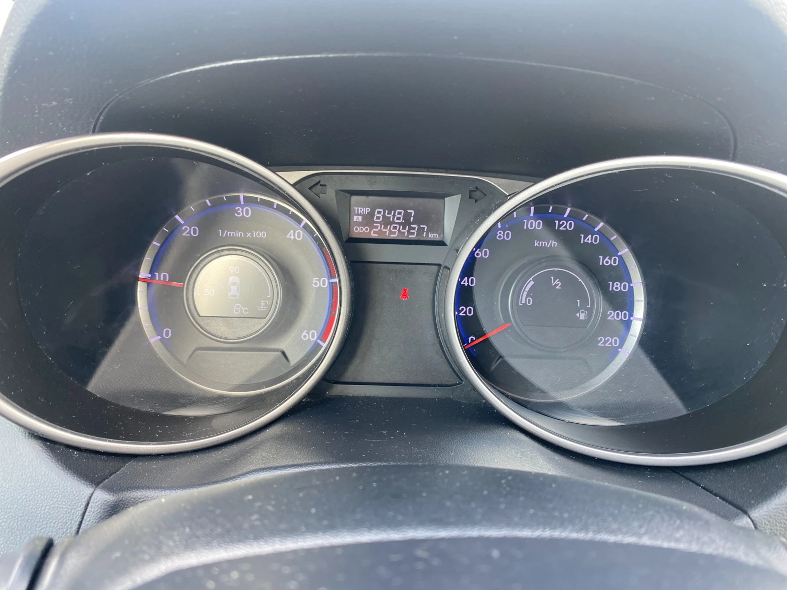 Hyundai Tucson 2.0crdi 136кс Кожа - изображение 9