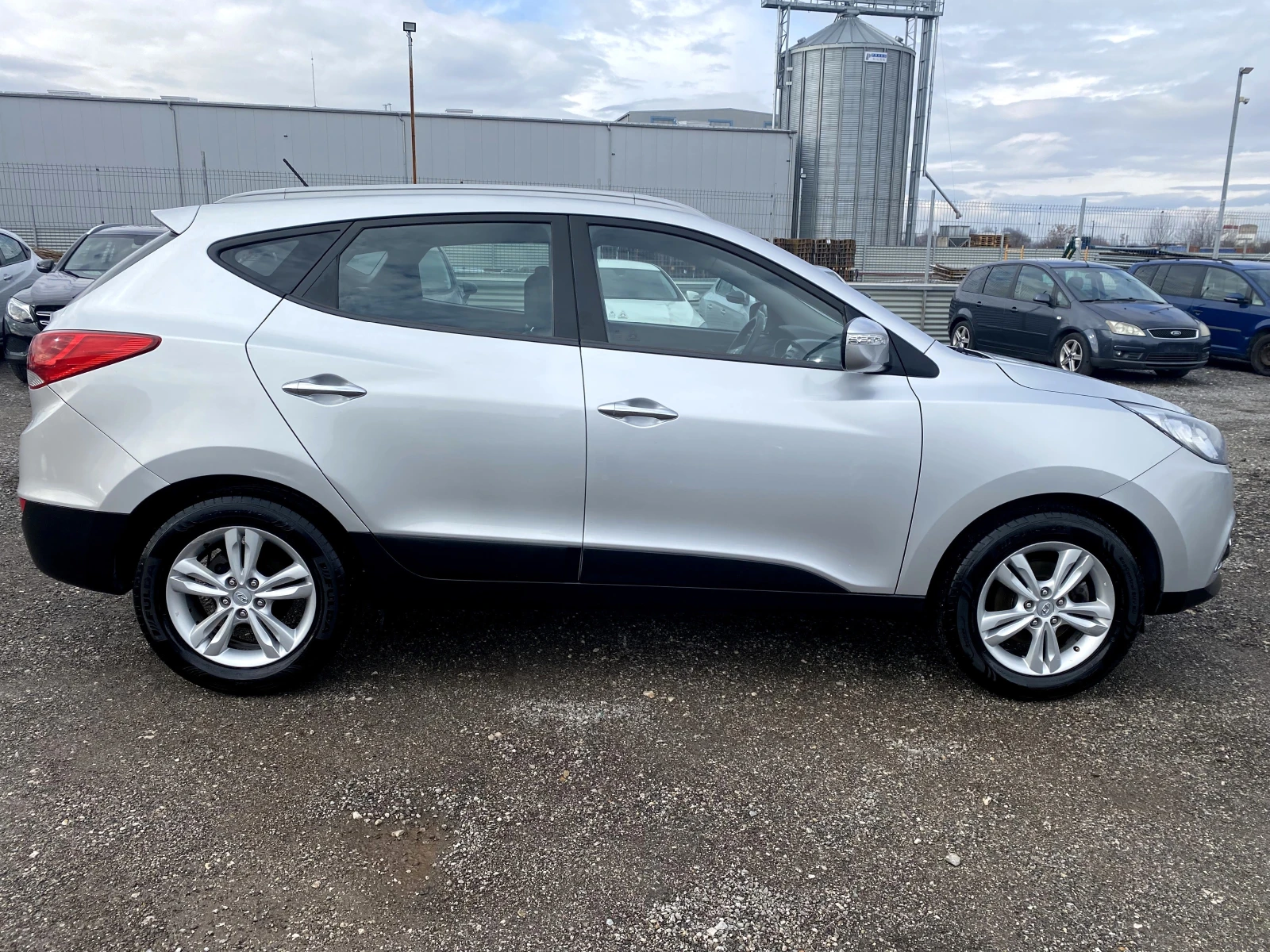 Hyundai Tucson 2.0crdi 136кс Кожа - изображение 5