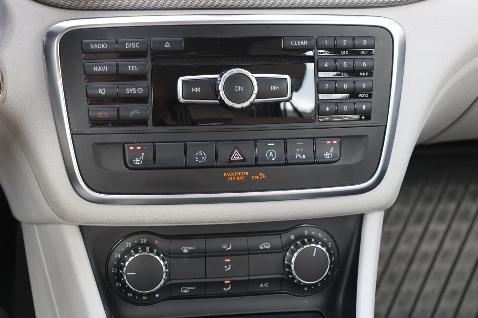 Mercedes-Benz GLA 200 CDI LED SzH Leder Navi AHK PDK MY15 #iCarbg | Mobile.bg � ����������� 14