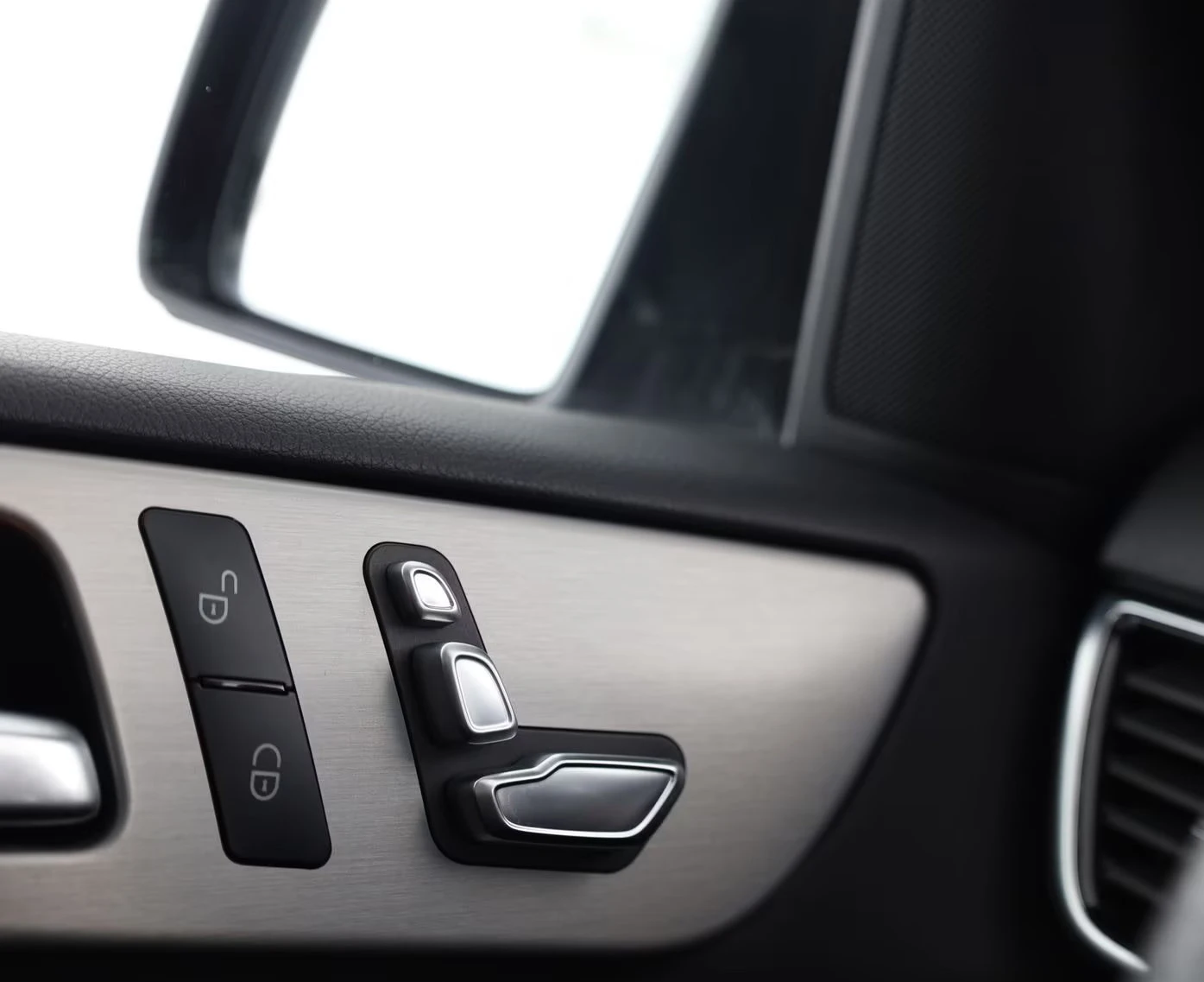 Mercedes-Benz GLE 450 AMG 4MATIC/390HP/PANO/AIRM./360/DISTR/AHK/NAVI/856g | Mobile.bg � ����������� 13