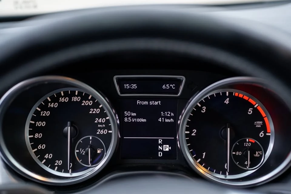 Mercedes-Benz ML 350  - изображение 8