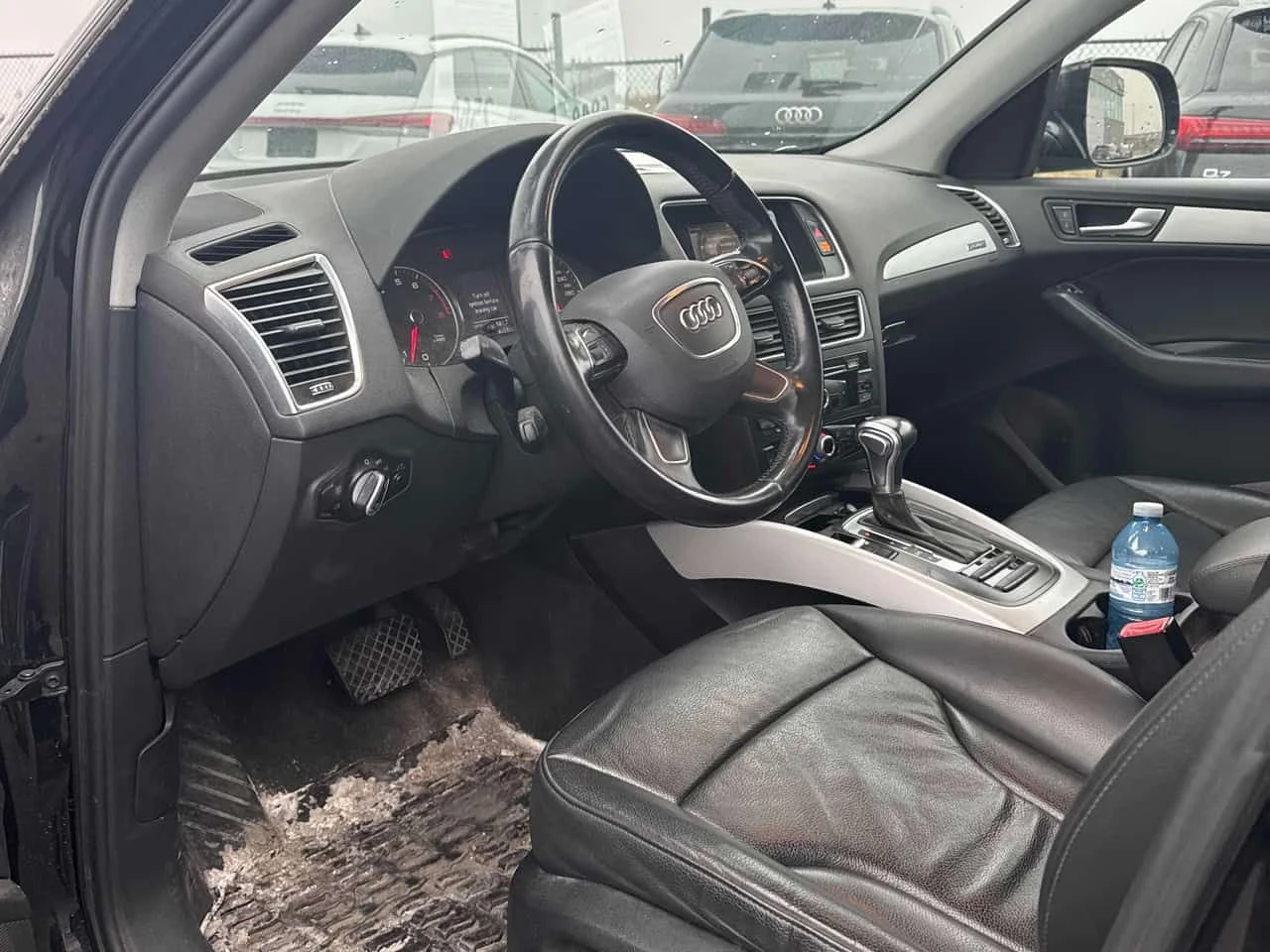 Audi Q5 * 2.0T Komfort * CARFAX * KEYLESS * ПОДГРЕВИ, снимка 5 - Автомобили и джипове - 54085184