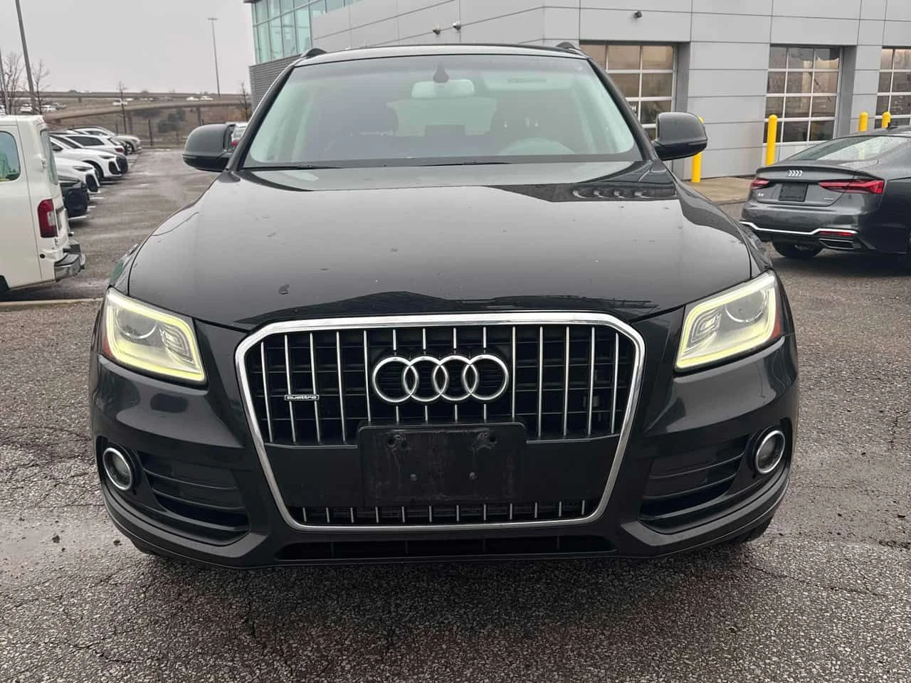 Audi Q5 * 2.0T Komfort * CARFAX * KEYLESS * ПОДГРЕВИ, снимка 6 - Автомобили и джипове - 54085184