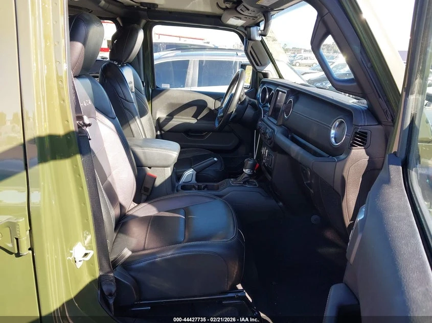 Jeep Wrangler 2.0l 4Xe Unlimited Sahara 4X4, снимка 5 - Автомобили и джипове - 54315563