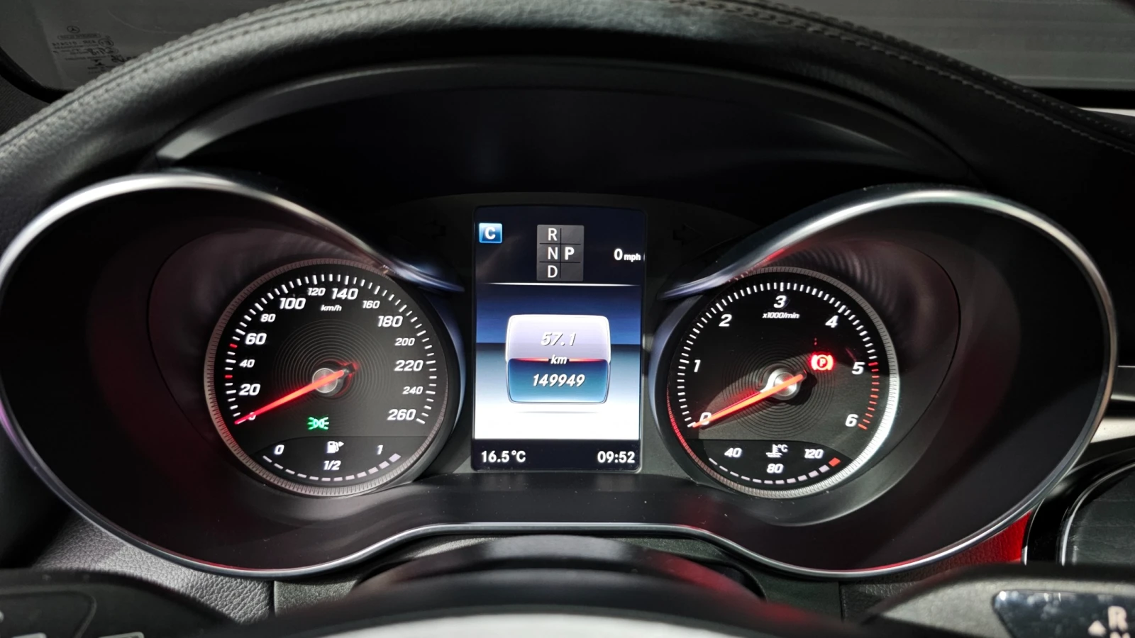 Mercedes-Benz GLC 220 4Matic * HUD * Камера * Подгреви * Панорама, снимка 7 - Автомобили и джипове - 55203043