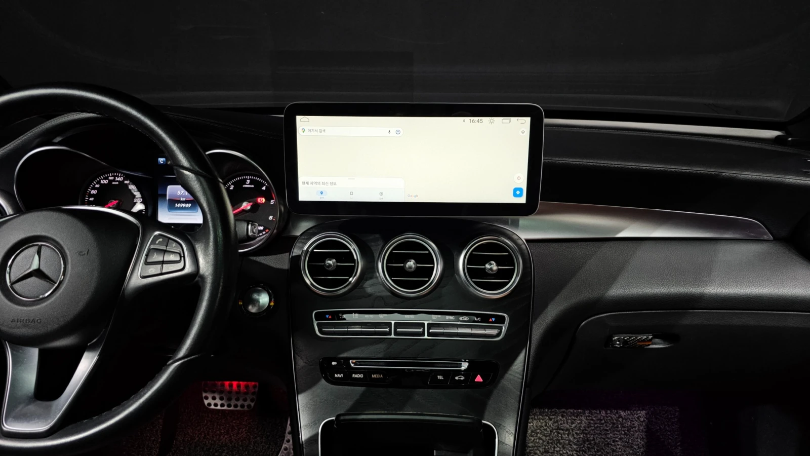 Mercedes-Benz GLC 220 4Matic * HUD * Камера * Подгреви * Панорама, снимка 12 - Автомобили и джипове - 55203043