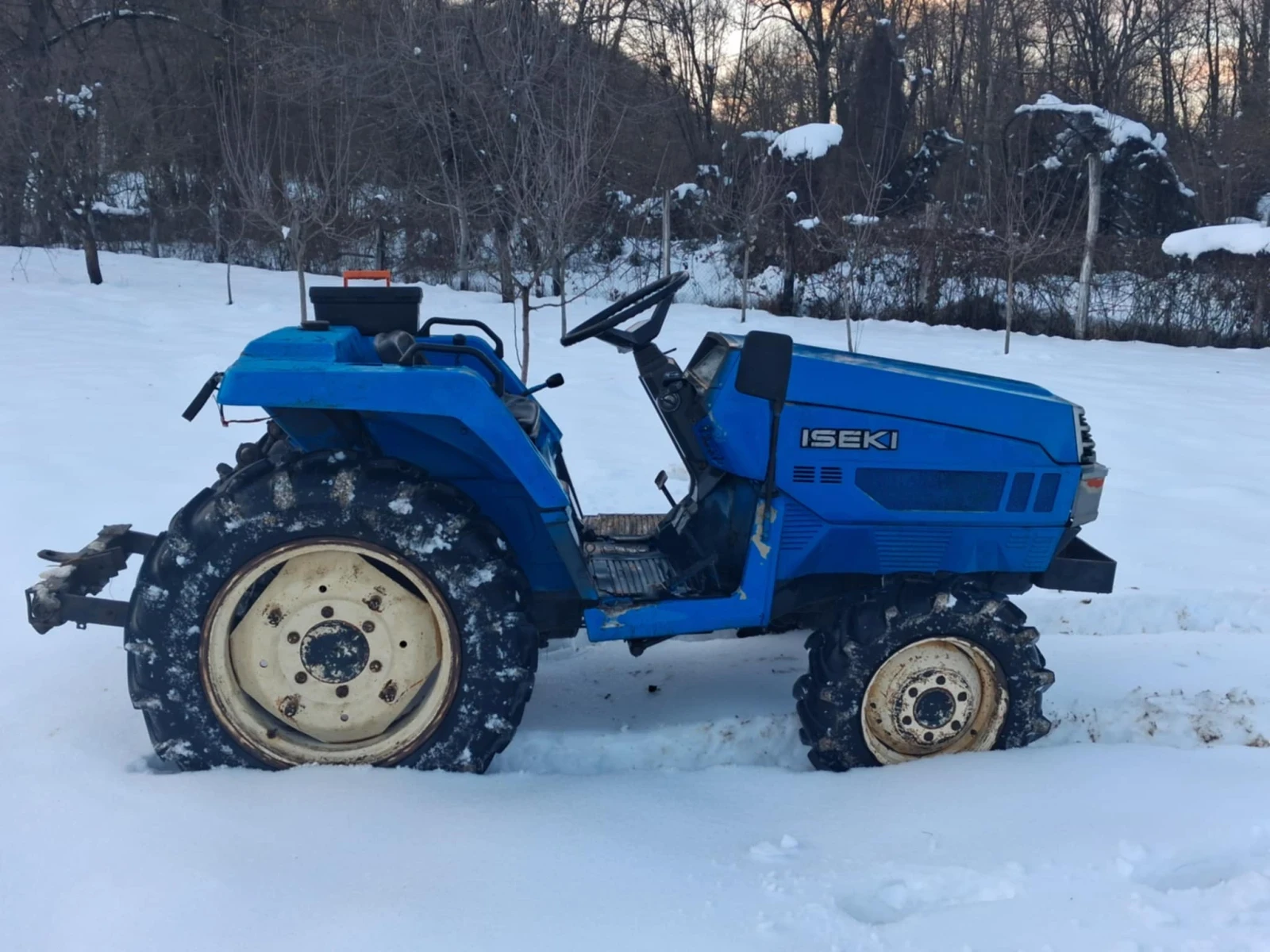 Трактор ISEKI ...., снимка 3 - Селскостопанска техника - 53740490