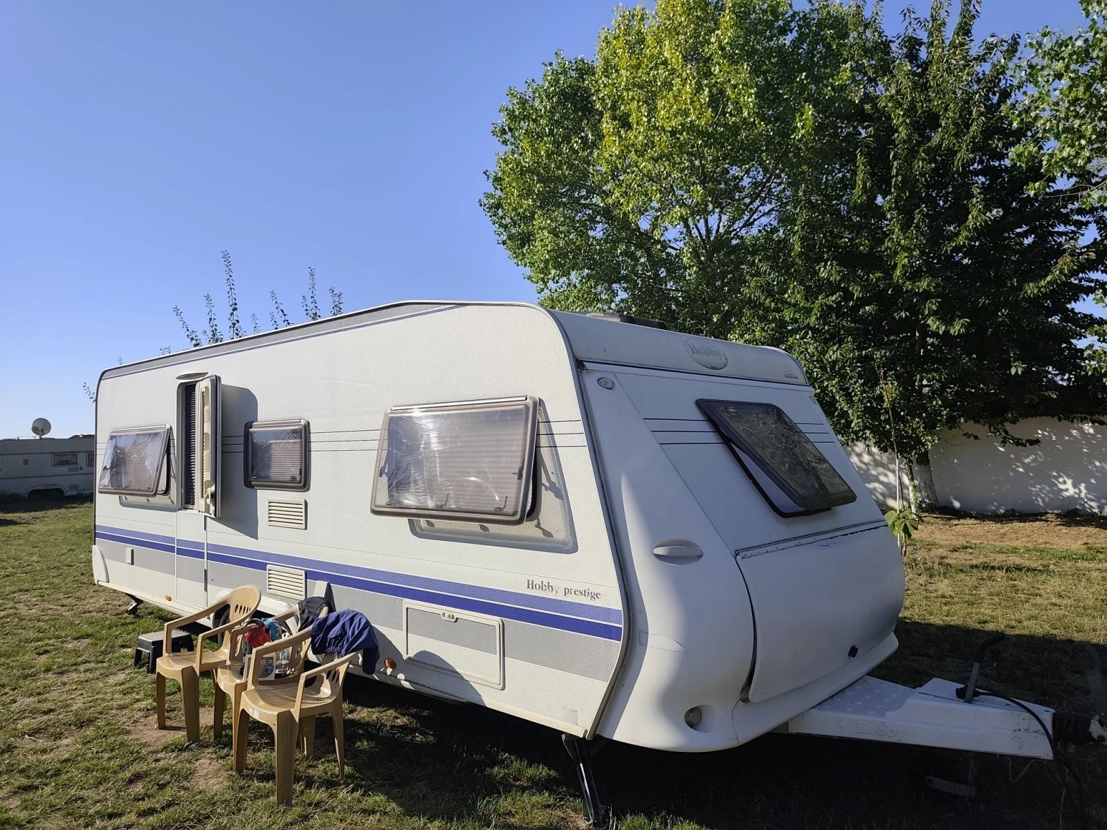 Каравана Hobby Prestige 610, снимка 4 - Каравани и кемпери - 55957982
