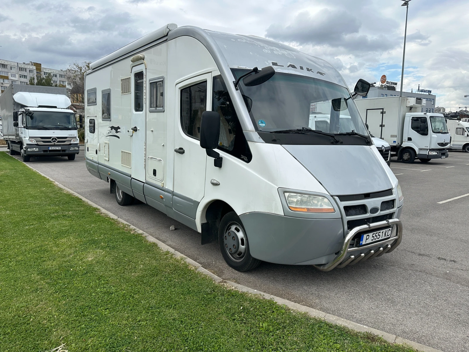 Кемпер Laika Rexosline 720   Iveco 3.0 Diesel 177 к.с. Автомати, снимка 2 - Каравани и кемпери - 56319014