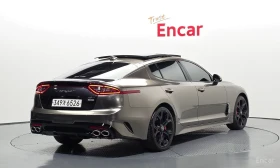 Kia Stinger 3.3* GT* AWD* ПОДГРЕВ* ОБДУХВАНЕ* 360КАМЕРА* , снимка 2