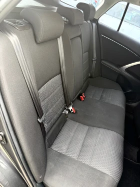 Toyota Avensis 2.0i Швейцария Facelift  - 16500 лв. / 8436.32 € - 24829289 15