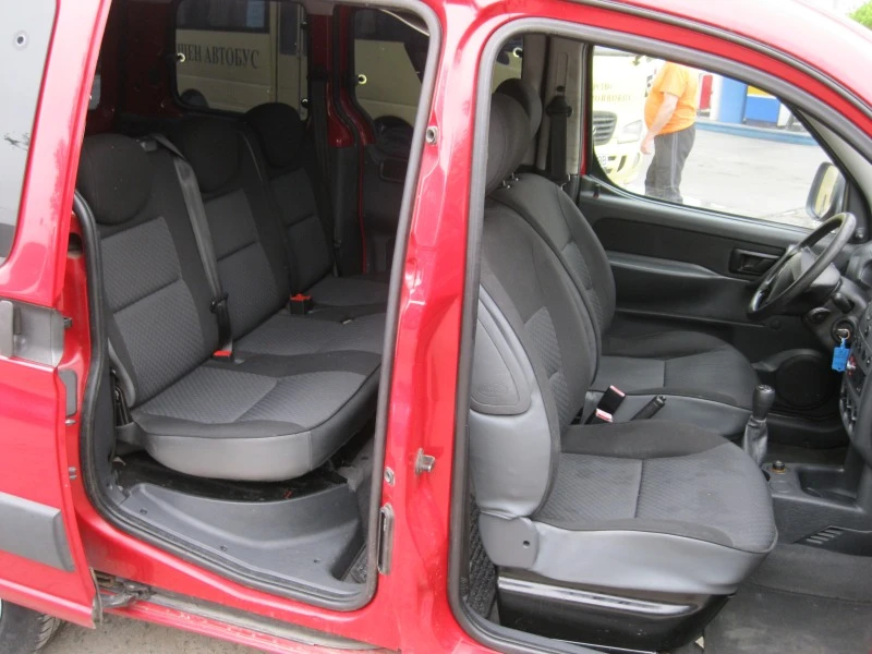 Citroen Berlingo 1, 6 HDI LIMITED EDITION, снимка 14 - Автомобили и джипове - 45301469