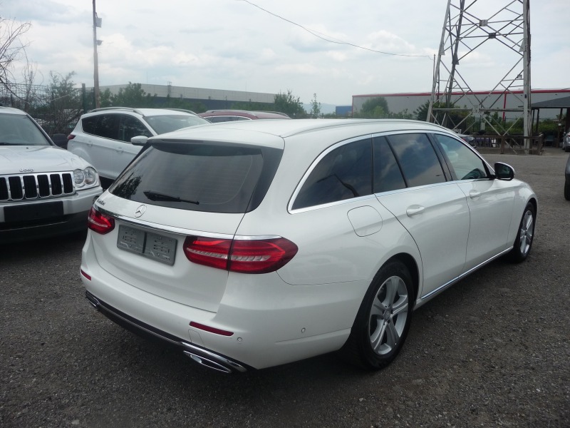 Mercedes-Benz E 220 2.0d ПЕРФЕКТНА, снимка 4 - Автомобили и джипове - 46790614