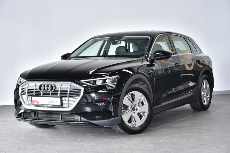 Audi E-Tron, снимка 1 - Автомобили и джипове - 47579820