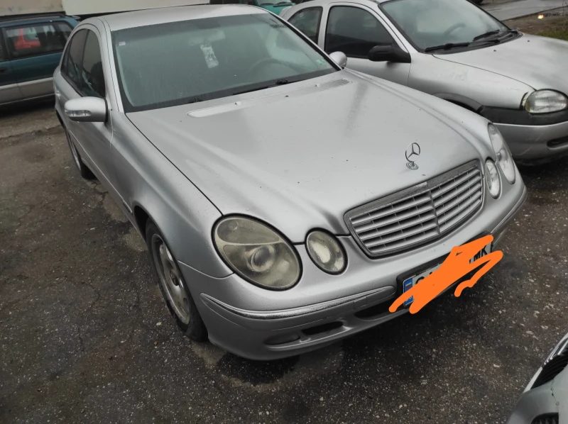 Mercedes-Benz E 200, снимка 2 - Автомобили и джипове - 48823455