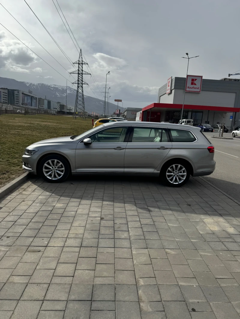 VW Passat 2.0 TDI BLUE MOTION, снимка 2 - Автомобили и джипове - 49550686