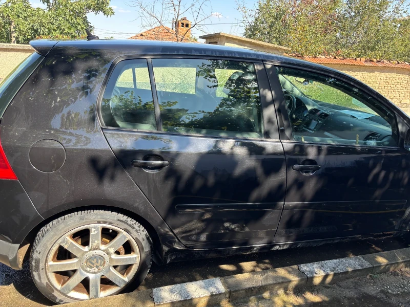 VW Golf 2.0 FSI , снимка 5 - Автомобили и джипове - 52330142