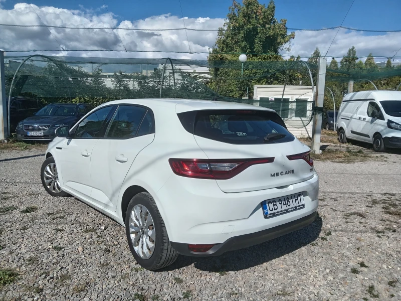 Renault Megane 1.33 Tce, снимка 4 - Автомобили и джипове - 51837112