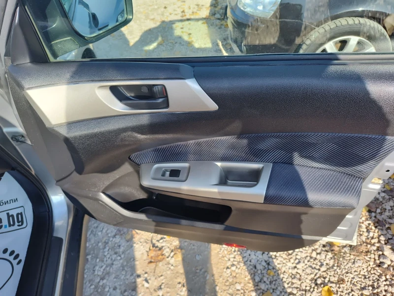 Subaru Forester 2.0i4x4 газ, снимка 7 - Автомобили и джипове - 51904114