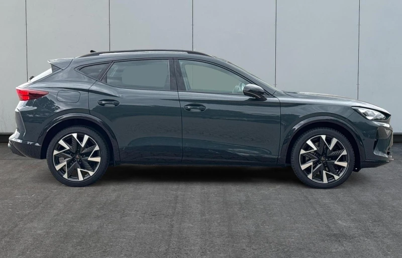 Cupra Formentor VZ* FACE* DISTR* 4x4* 360CAM* KEYLESS* MEMORY* CAR, снимка 3 - Автомобили и джипове - 51963249