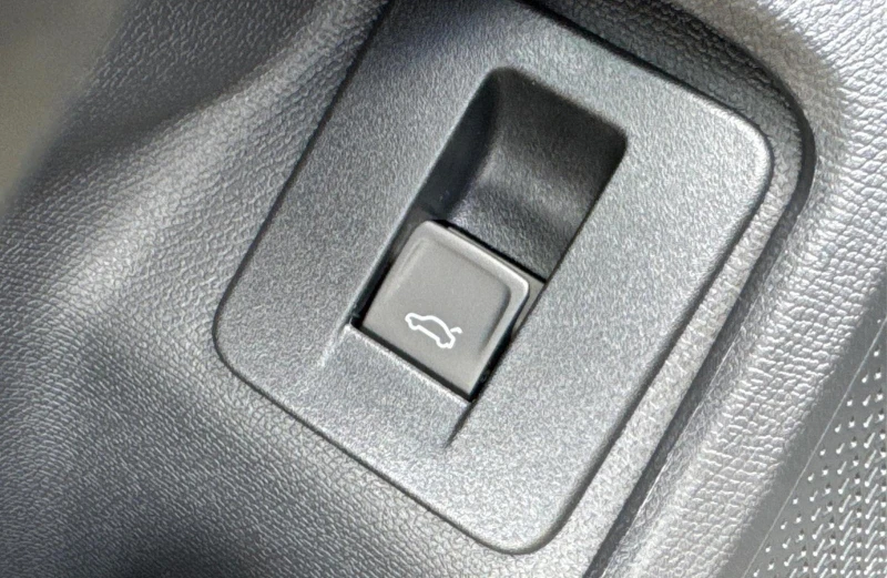 Cupra Formentor VZ* FACE* DISTR* 4x4* 360CAM* KEYLESS* MEMORY* CAR, снимка 13 - Автомобили и джипове - 51963249