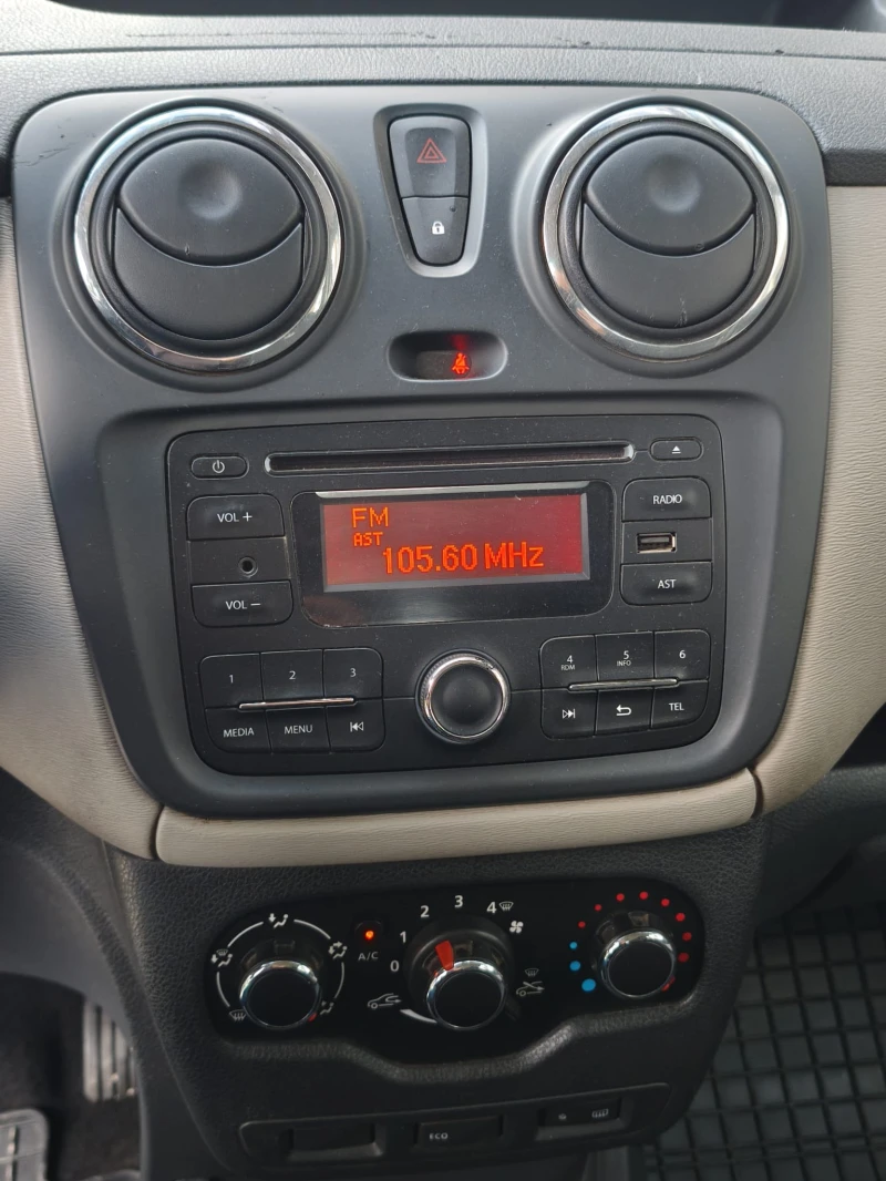 Dacia Dokker 1.5 DCI EURO 6B, снимка 8 - Автомобили и джипове - 52135574