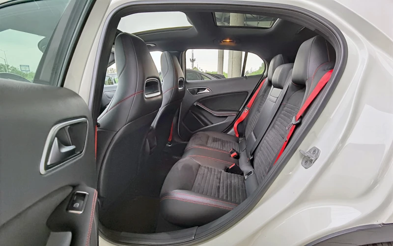 Mercedes-Benz GLA 45 AMG 4MATIC, снимка 6 - Автомобили и джипове - 52329923