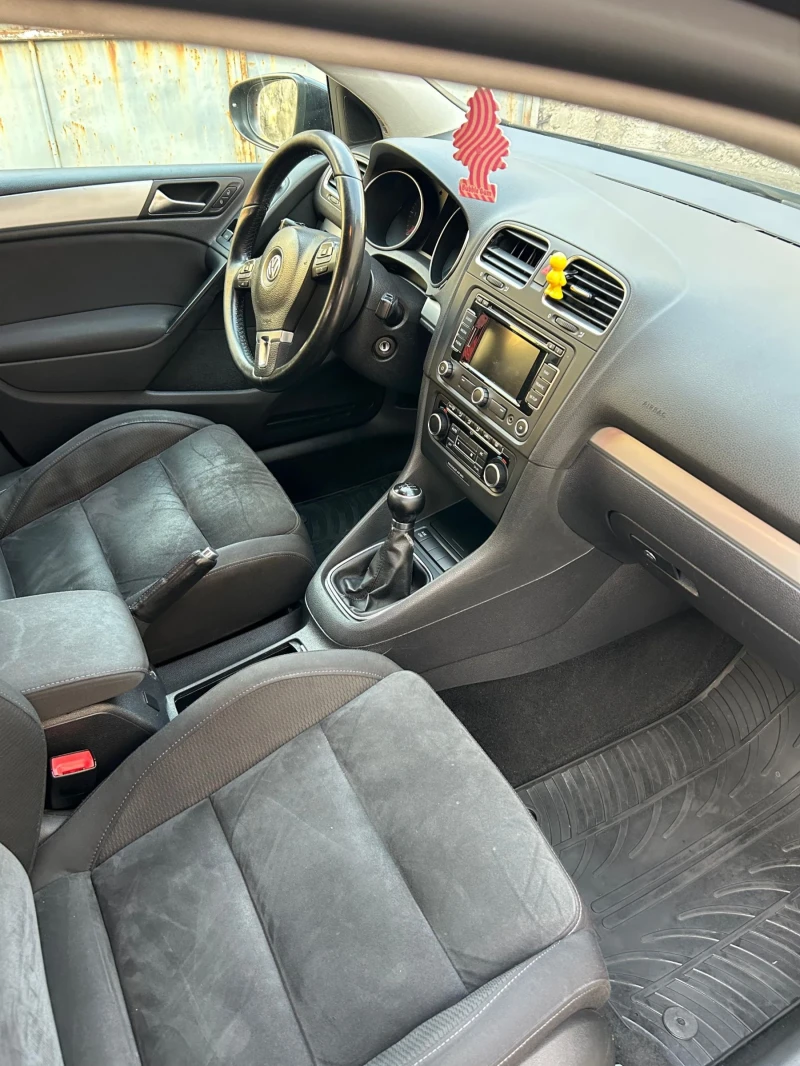 VW Golf, снимка 11 - Автомобили и джипове - 52416350
