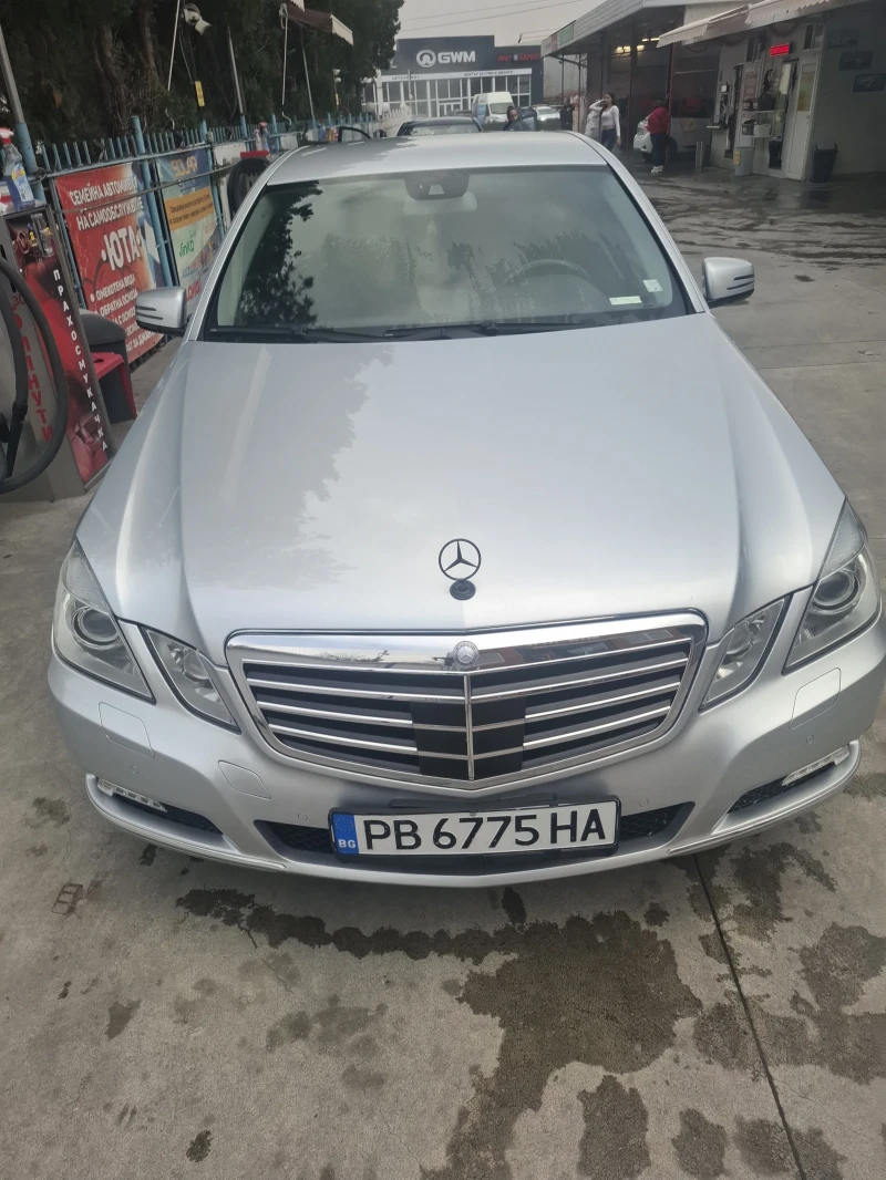 Mercedes-Benz E 350 E350 distrronic, lineasist, blind spot , park asis, снимка 2 - Автомобили и джипове - 52642409
