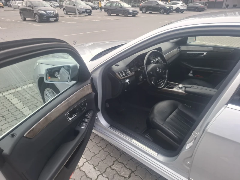 Mercedes-Benz E 350 E350 distrronic, lineasist, blind spot , park asis, снимка 12 - Автомобили и джипове - 52642409