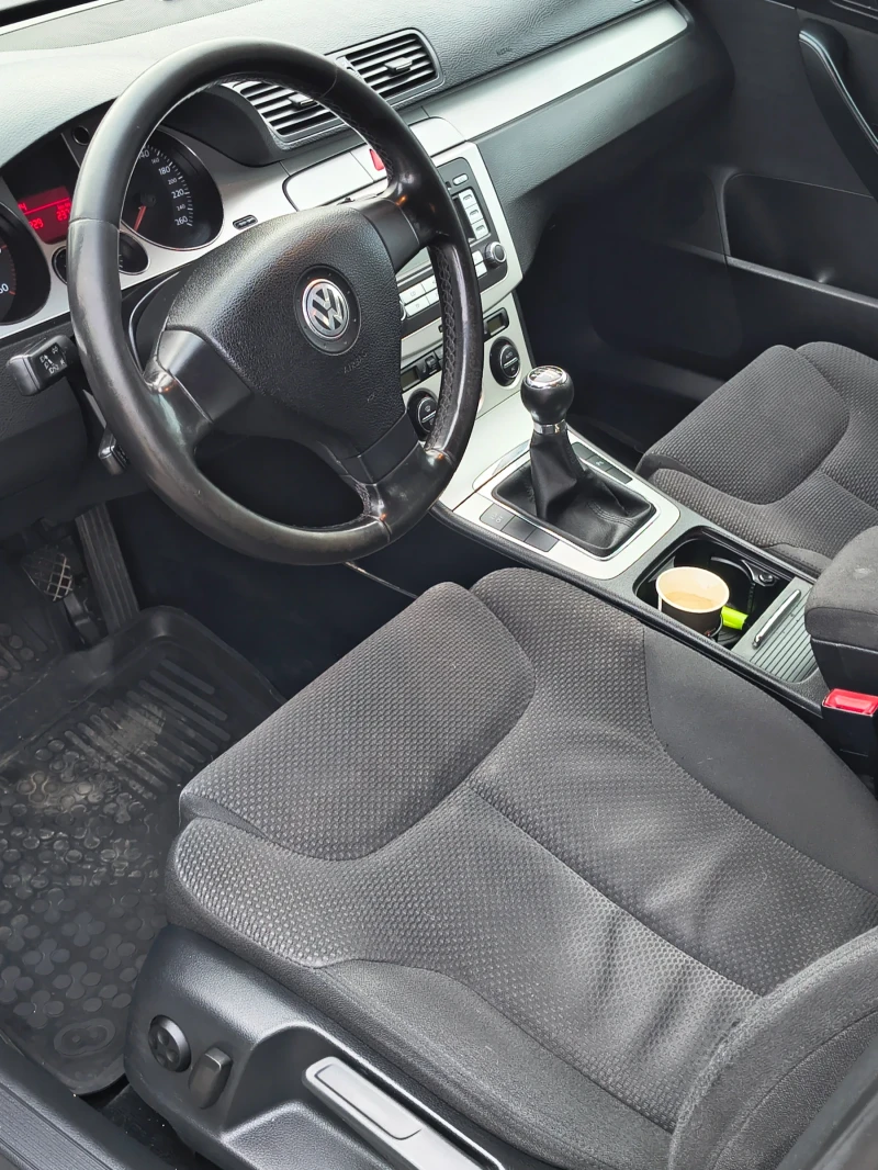 VW Passat, снимка 10 - Автомобили и джипове - 53089888